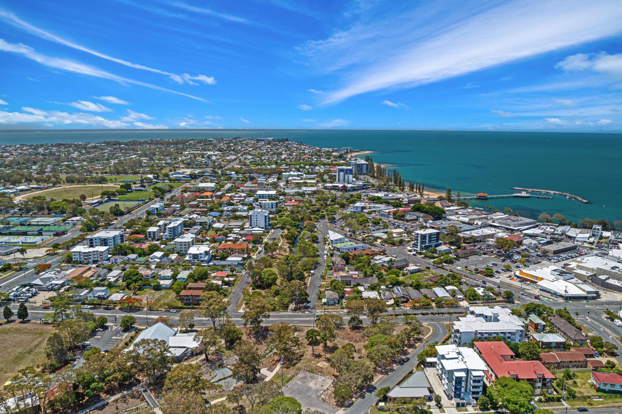 La Vida On Anzac Aparthotel Redcliffe Buitenkant foto